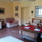 Gio's House Vintage Style Apartment Stresa