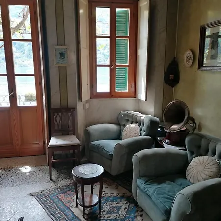 Gio's House Vintage Style Stresa