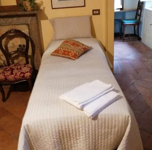 Gio's House Vintage Style Stresa